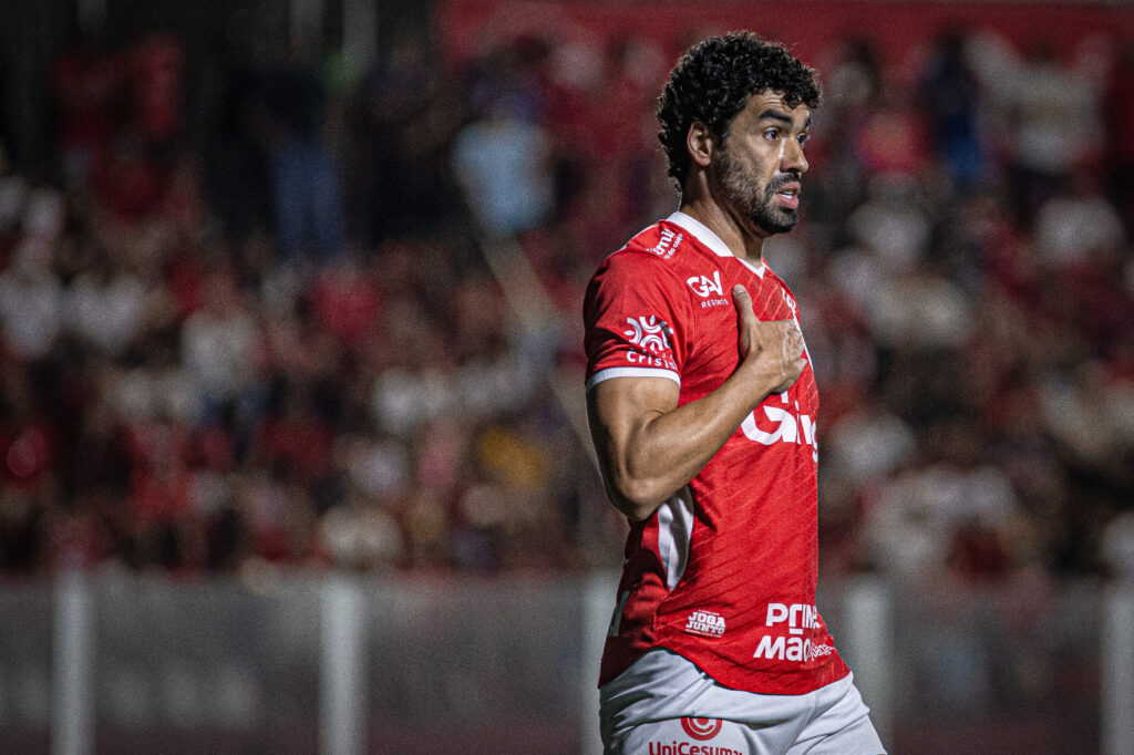 Confiante após vitória sobre o Amazonas, Vila Nova mira o clássico goiano